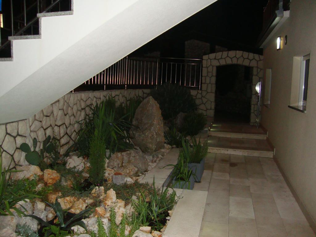 נובי ווינודולסקי Apartments Ilona מראה חיצוני תמונה